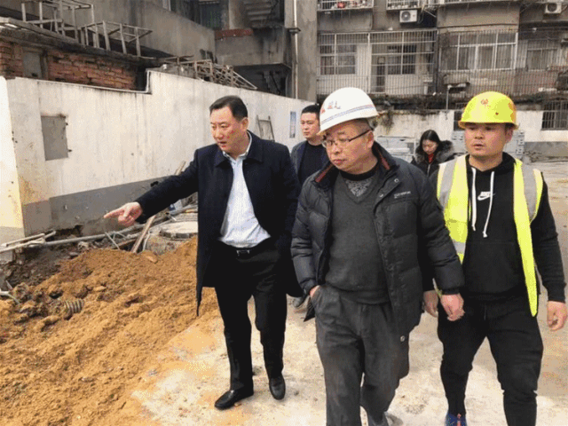 1552385916492117.gif 640.gif