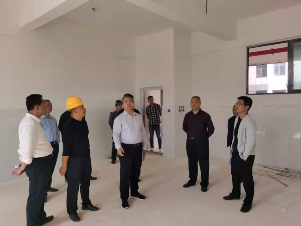 1605749332522193.jpg 南昌市人大常委會副主任羅劍云.jpg