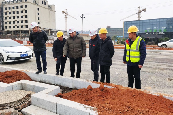 1609652200805209.jpg 南昌市政建設(shè)黨委書記徐旭洛陽東路綜合改造工程600400P1.jpg