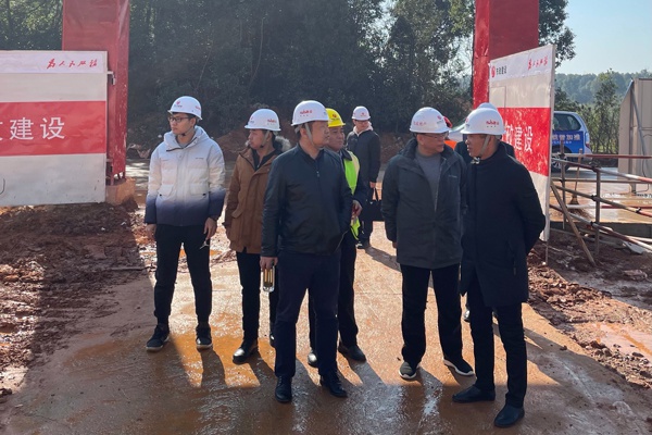 1610499675240603.jpg 南昌市政建設(shè)黨委副書記張世東湖南名門國(guó)際指導(dǎo)工作6004001.jpg