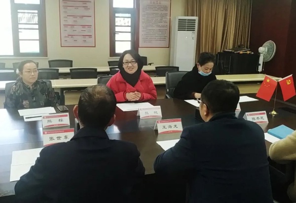 1611740964515403.jpg 南昌市總工會(huì)走訪慰問南昌市政建設(shè)集團(tuán)困難職工6003.jpg