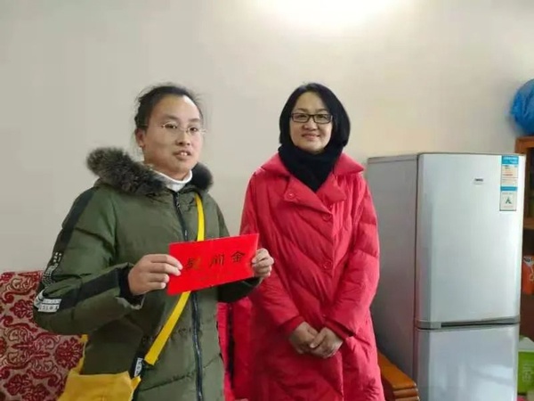 1611741006467519.jpg 南昌市總工會(huì)走訪慰問南昌市政建設(shè)集團(tuán)困難職工6008.jpg