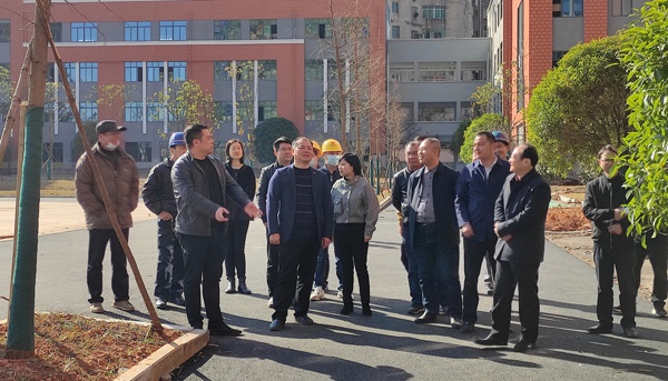 1613959533133658.jpg 進賢縣副縣長舒丹蒞臨進賢縣基礎(chǔ)教育提升改造工程項目調(diào)研6001.jpg