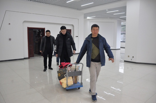 1614941056994201.jpg 南昌市政建設(shè)集團(tuán)開(kāi)展學(xué)雷鋒文明城市共創(chuàng)共建舊物兌換活動(dòng)6.jpg