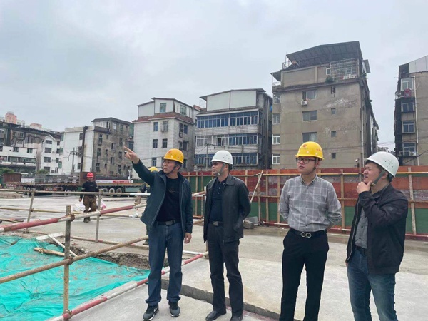 1619572043794968.jpg 南昌市安監(jiān)站領(lǐng)導(dǎo)蒞臨市政建設(shè)桃花安置房項(xiàng)目檢查指導(dǎo)6002.jpg