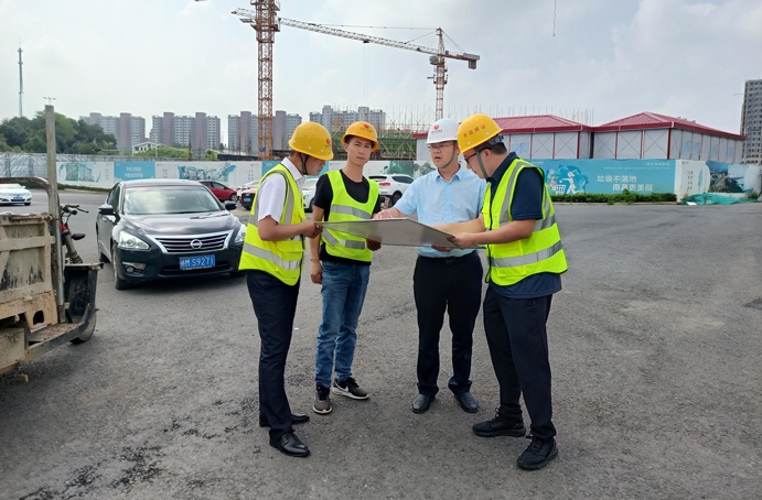 1629339913764671.jpg 南昌市政建設(shè)付海華前往市政公用城周邊市政道路項目檢查指導(dǎo)6911.jpg