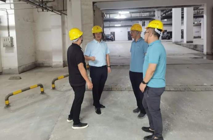 1632299855806570.jpg 付海華前往藍海購物廣場功能性改造土建工程項目檢查指導(dǎo)6911.jpg