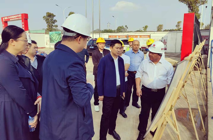 1635473856620300.jpg 南昌縣委常委副縣長付向宇到南昌縣人才公共實(shí)訓(xùn)基地檢查指導(dǎo)691.jpg