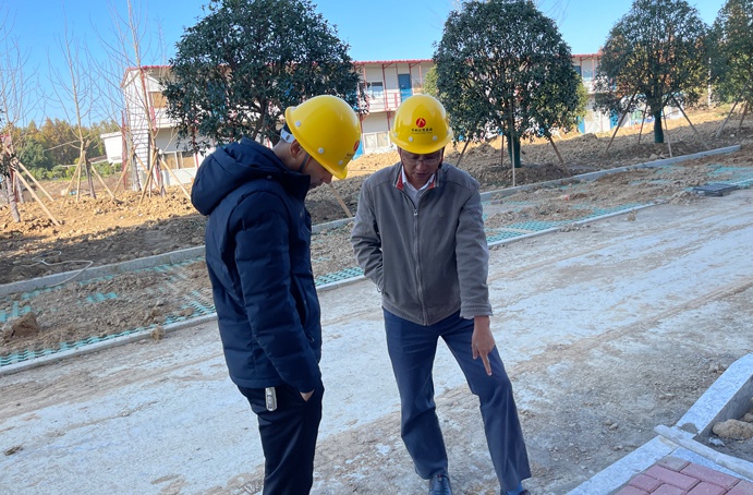 1638498511292654.jpg 周天奇前往南昌市政公用生態(tài)農(nóng)業(yè)示范園研發(fā)大樓項(xiàng)目檢查指導(dǎo)691.jpg