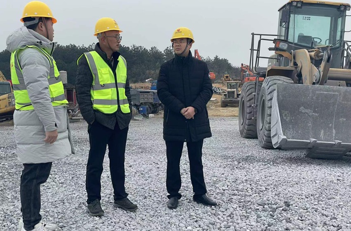 1640760250556860.jpg 付海華走訪各在建項目指導文明城市創(chuàng)建6912.jpg