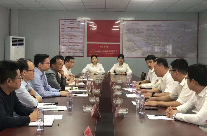 1653875130497625.jpg 弋陽縣委書記陳敏蒞臨公司生態(tài)修復(fù)項目調(diào)研指導(dǎo)691.jpg