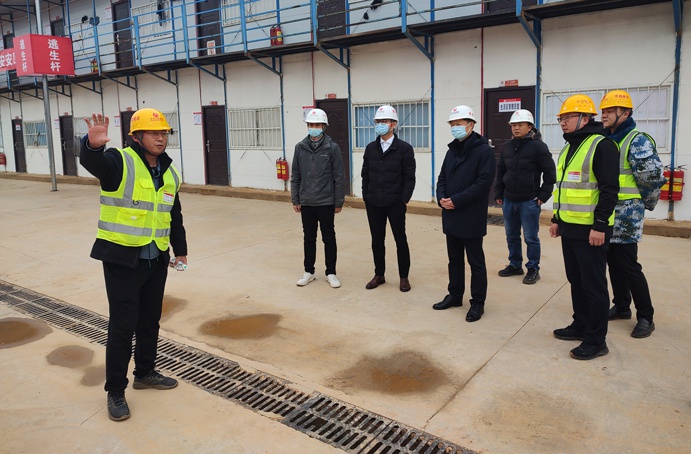 市政公用集團安監(jiān)部部長助理謝寶瓊到市政公用城三期項目檢查指導(dǎo) 市政公用集團安監(jiān)部部長助理謝寶瓊到市政公用城三期項目檢查指導(dǎo)