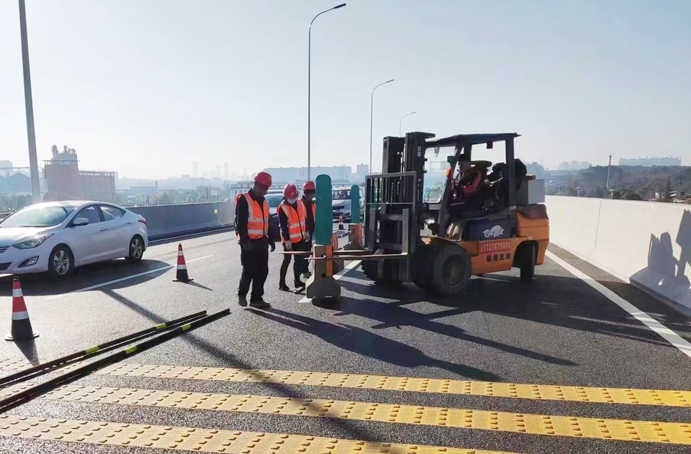 南昌市政建設(shè)集團(tuán)S49楓生快速路項(xiàng)目西半幅開始施工 南昌市政建設(shè)集團(tuán)S49楓生快速路項(xiàng)目西半幅開始施工