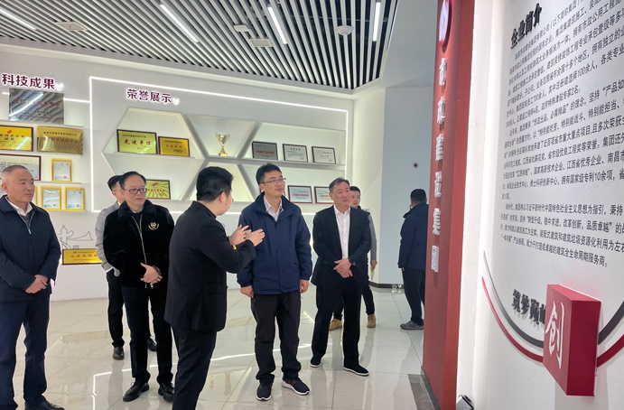 市政公用集團(tuán)副總經(jīng)理?xiàng)铋e冬攜集團(tuán)安監(jiān)(信訪)部到公司調(diào)研指導(dǎo)安全穩(wěn)定工作 市政公用集團(tuán)副總經(jīng)理?xiàng)铋e冬攜集團(tuán)安監(jiān)(信訪)部到公司調(diào)研指導(dǎo)安全穩(wěn)定工作