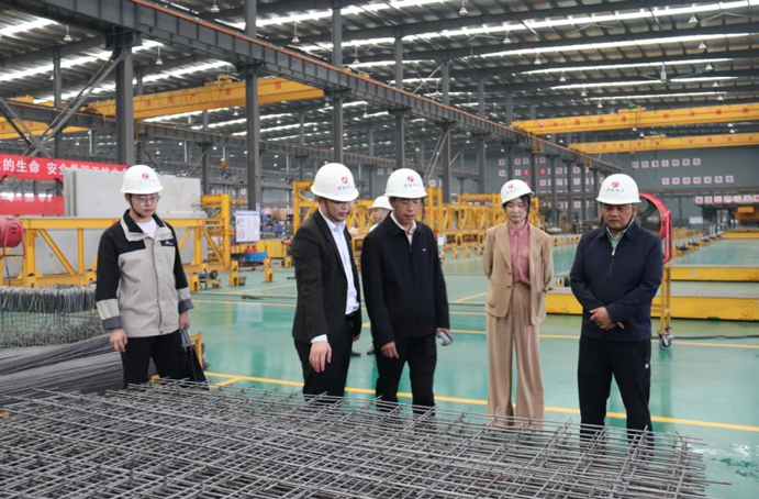 南昌市住房和城鄉(xiāng)建設(shè)局副局長薛凱喜到市政遠大公司調(diào)研裝配式建筑 南昌市住房和城鄉(xiāng)建設(shè)局副局長薛凱喜到市政遠大公司調(diào)研裝配式建筑