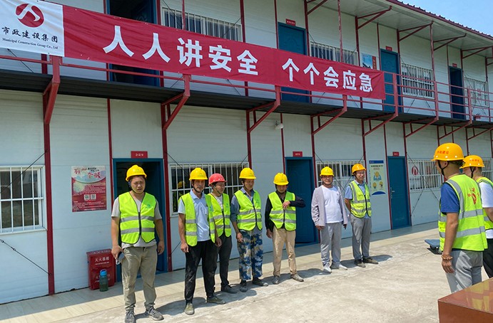 南昌市政建設(shè)集團(tuán)各項(xiàng)目組織開展形式多樣的安全生產(chǎn)應(yīng)急演練 南昌市政建設(shè)集團(tuán)各項(xiàng)目組織開展形式多樣的安全生產(chǎn)應(yīng)急演練