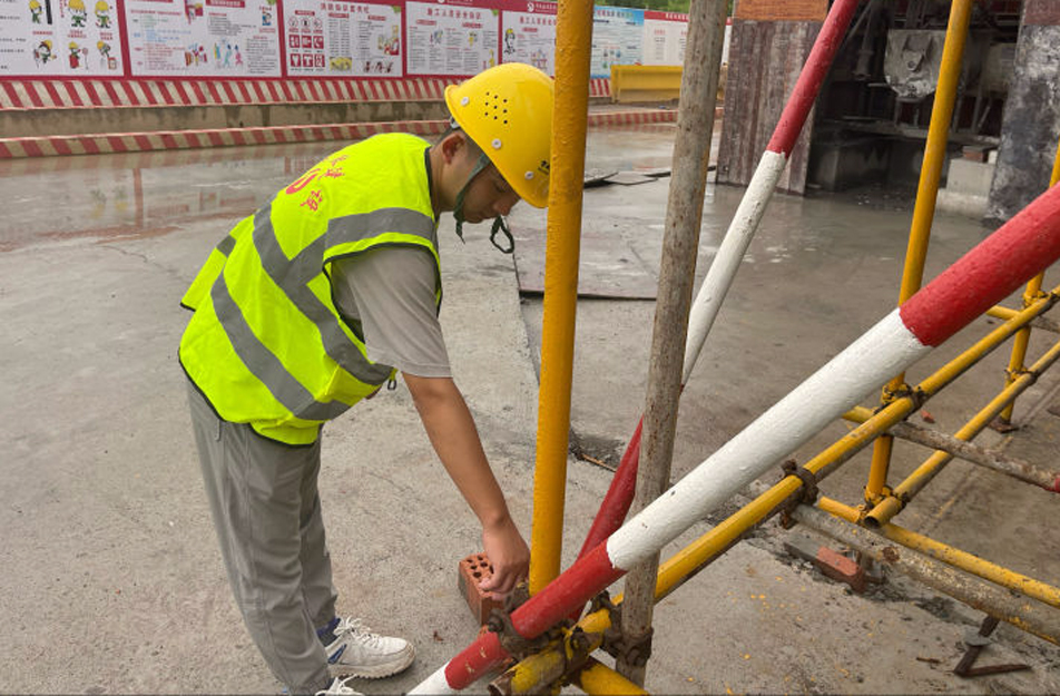 南昌市政建設(shè)集團開展防范5號臺風(fēng)“杜蘇芮”專項安全檢查 南昌市政建設(shè)集團開展防范5號臺風(fēng)“杜蘇芮”專項安全檢查