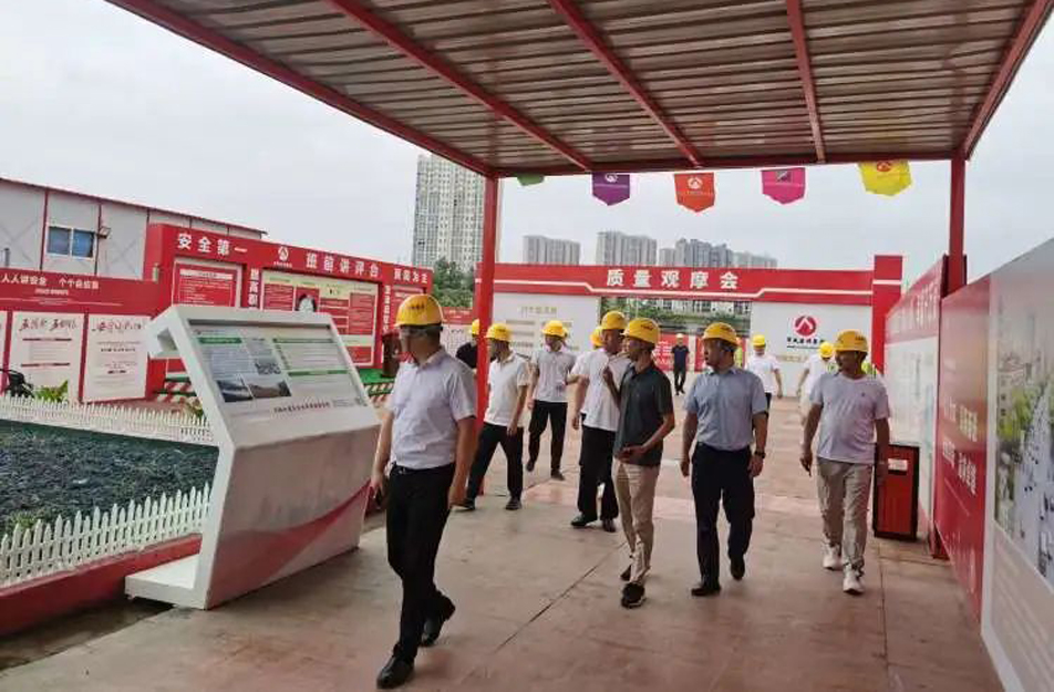 南昌市政建設(shè)集團(tuán)組織“優(yōu)秀工地”觀摩交流活動(dòng) 南昌市政建設(shè)集團(tuán)組織“優(yōu)秀工地”觀摩交流活動(dòng)