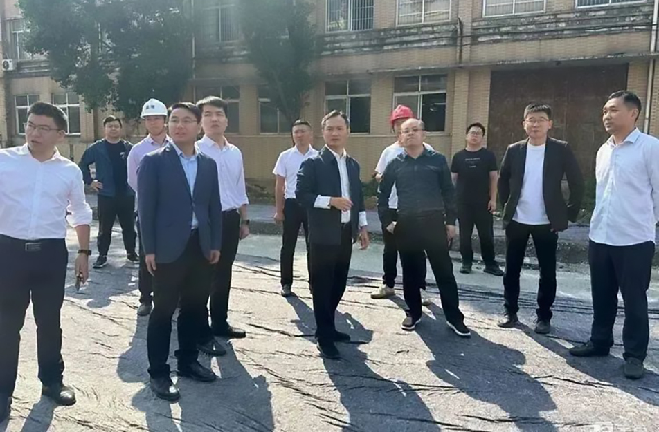 青山湖區(qū)區(qū)長(zhǎng)楊育星到青山湖區(qū)九條路項(xiàng)目調(diào)研 青山湖區(qū)區(qū)長(zhǎng)楊育星到青山湖區(qū)九條路項(xiàng)目調(diào)研