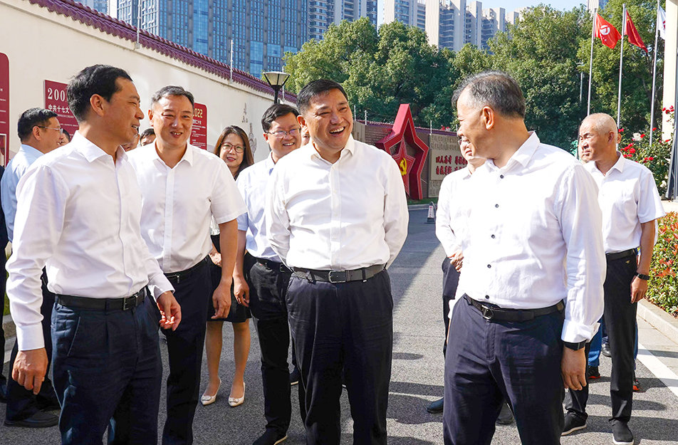 市人大常委會(huì)主任李鎮(zhèn)發(fā)率調(diào)研組到公司調(diào)研基層立法聯(lián)系點(diǎn)工作開(kāi)展情況 市人大常委會(huì)主任李鎮(zhèn)發(fā)率調(diào)研組到公司調(diào)研基層立法聯(lián)系點(diǎn)工作開(kāi)展情況