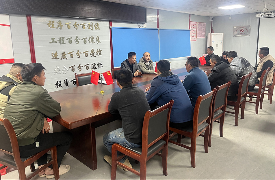 應(yīng)對低溫雨雪冰凍天氣 市政建設(shè)人在行動 應(yīng)對低溫雨雪冰凍天氣 市政建設(shè)人在行動