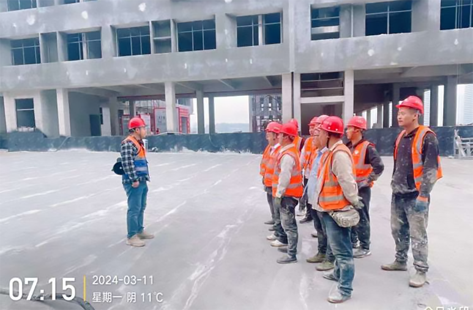 南昌市政建設(shè)集團(tuán)持續(xù)開展安全早會 南昌市政建設(shè)集團(tuán)持續(xù)開展安全早會