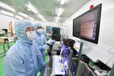 【沙特阿卜杜拉国王科技大学(KAUST):开发出打造一种人造视网膜的新型电容式柔性光感器】